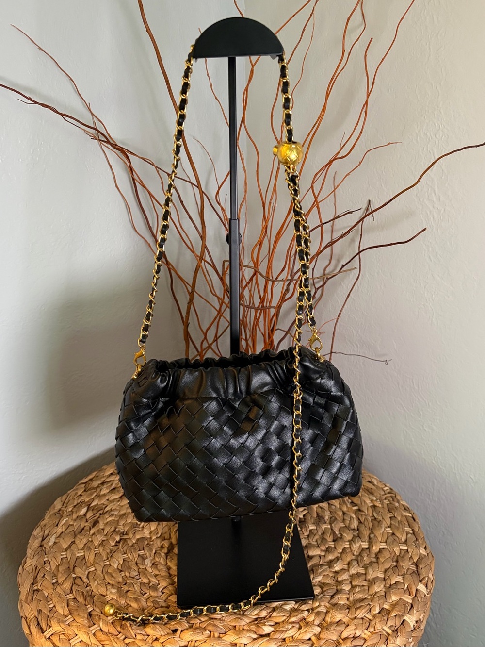 WOVEN LEATHER ADJUSTABLE STRAP HANDBAG